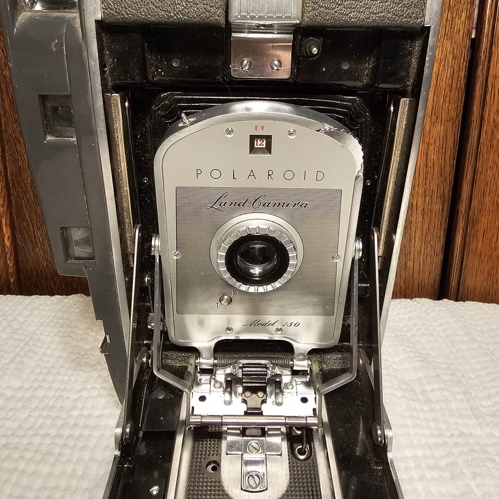 Polaroid Vintage Camera - Model 150